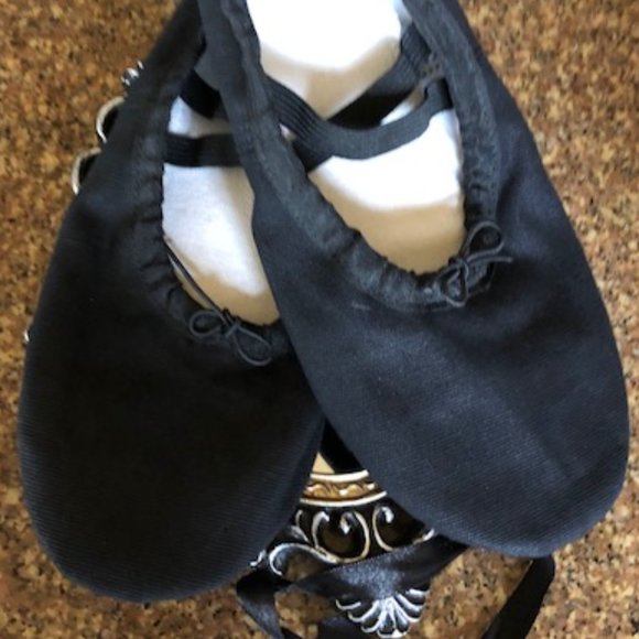 WELOVE Black Canvas Ballet Slippers - Picture 2 of 12